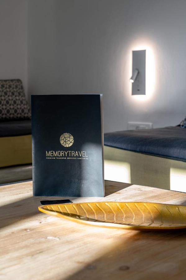 Christianna & George Luxury Hot Tub Apartment Fira  Exterior foto